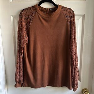 Women's Rust Lace-Sleeve Ribbed Long Sleeve Top